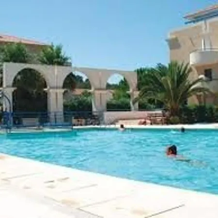 Apartment Le Lavandou, 4 Pieces, 6 Personnes - Fr-1-251-754 Le Lavandou