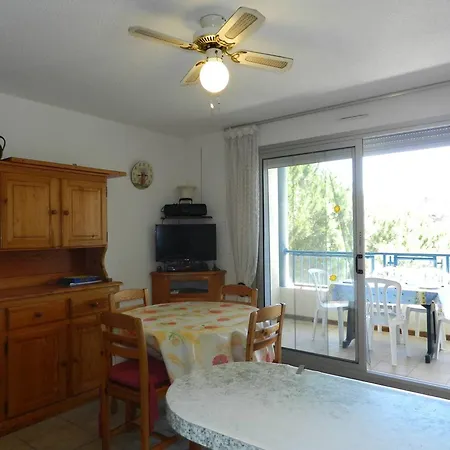 Le Lavandou, 4 Pieces, 6 Personnes - Fr-1-251-754 * Le Lavandou
